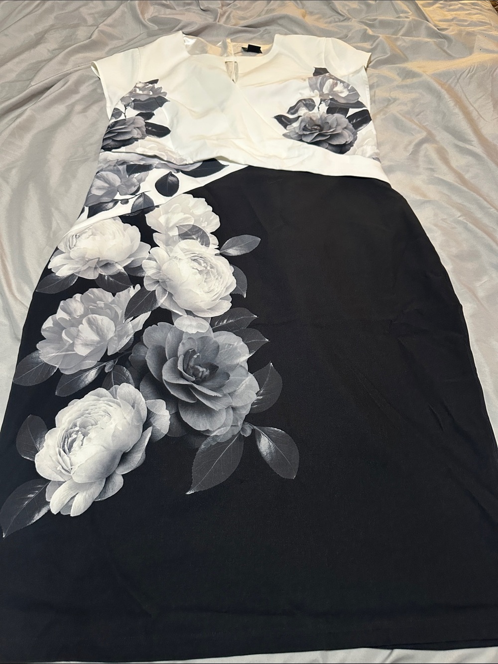 City Chic Black & White Floral Midi Dress